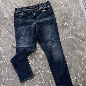 Women’s Mid Rise Skinny Jeans size 10/30R
